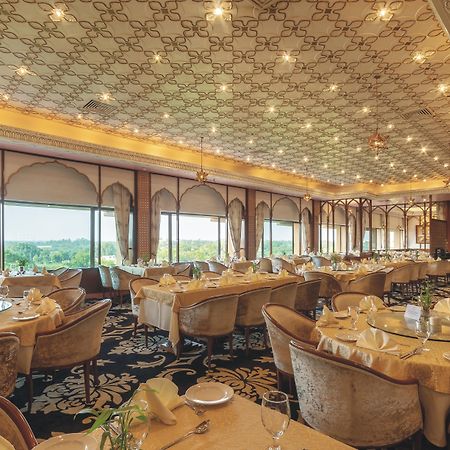 Hotel Clarks Shiraz Agra  Eksteriør bilde
