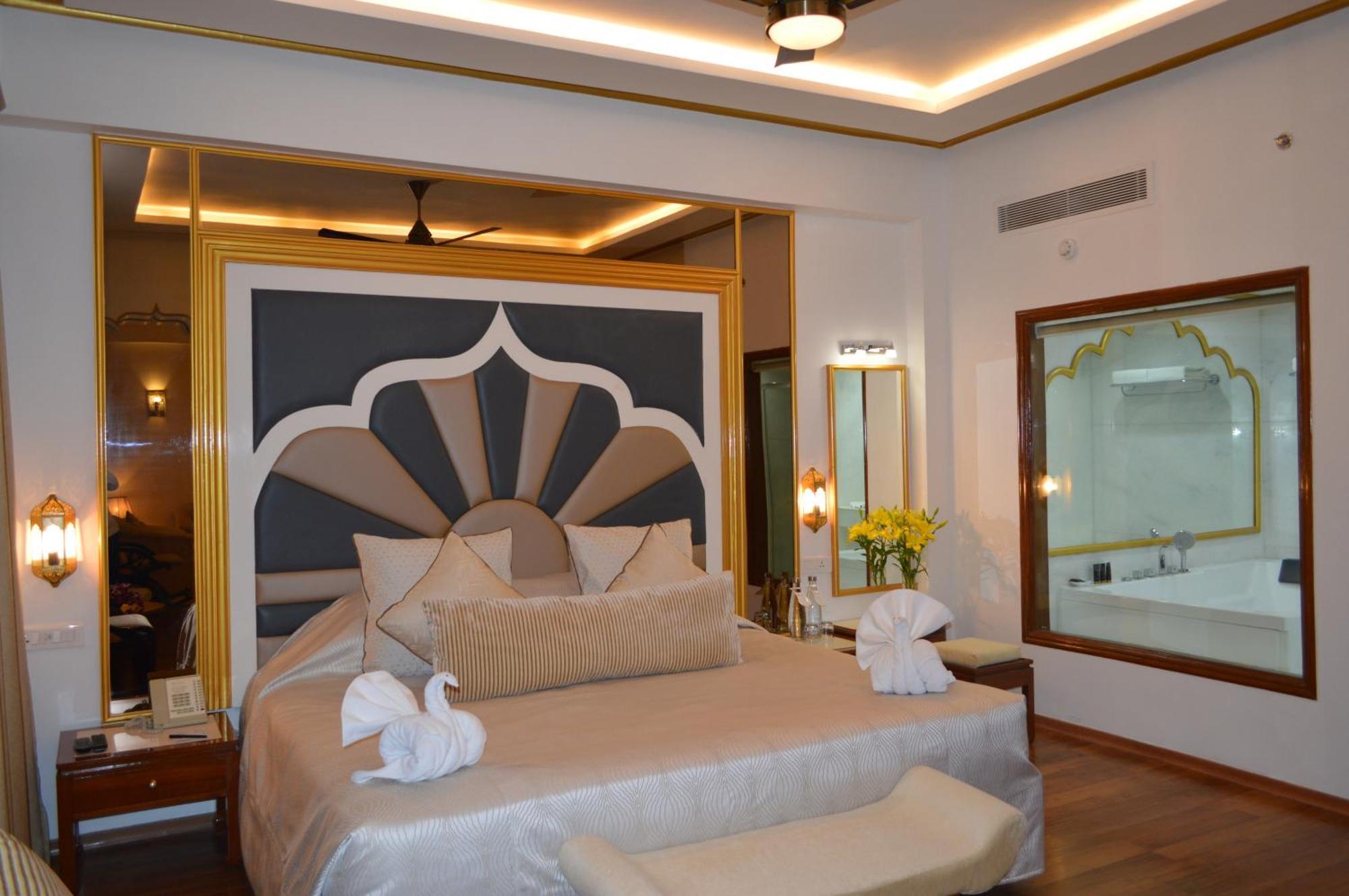 Hotel Clarks Shiraz Agra  Eksteriør bilde