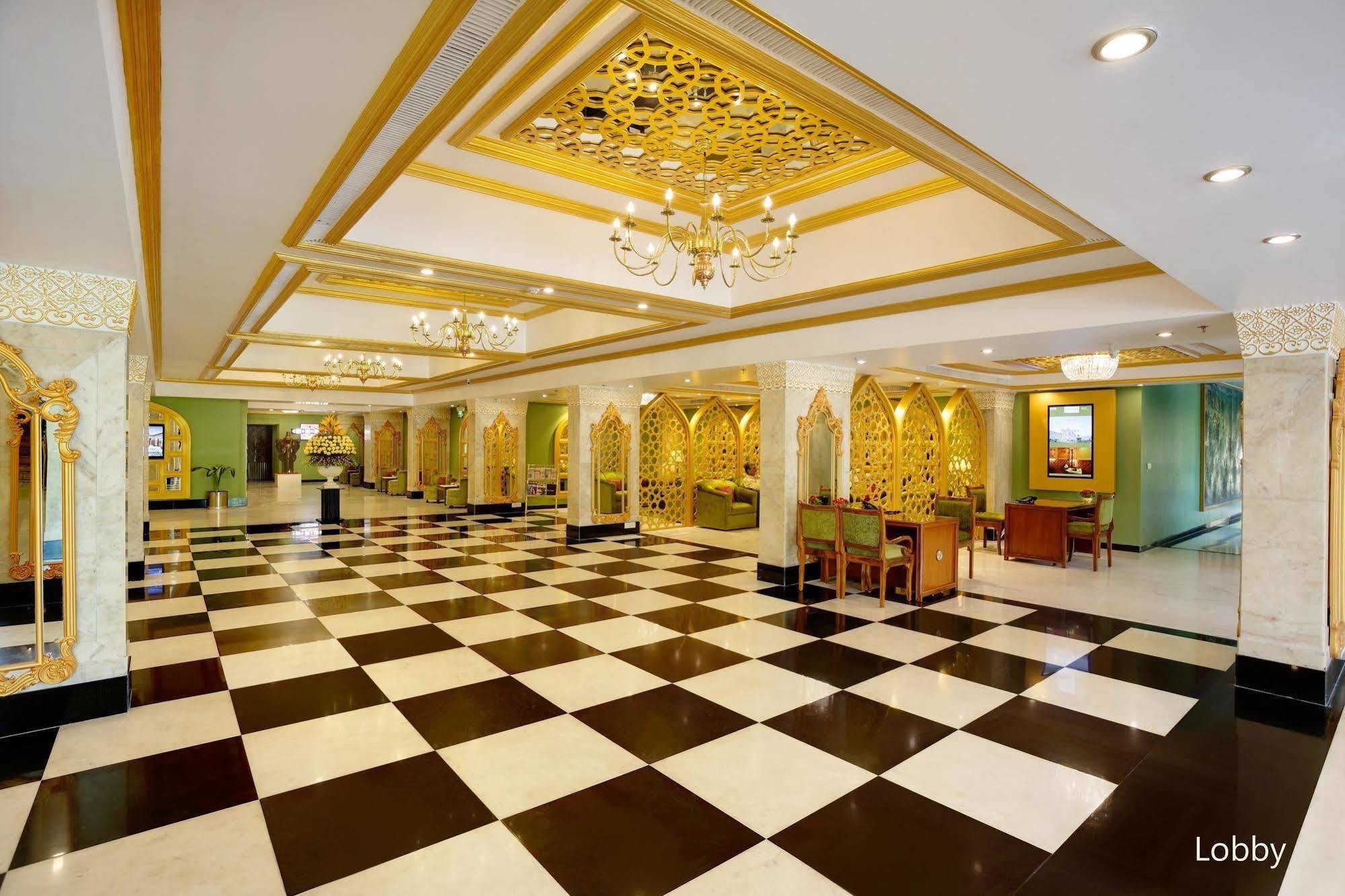 Hotel Clarks Shiraz Agra  Eksteriør bilde
