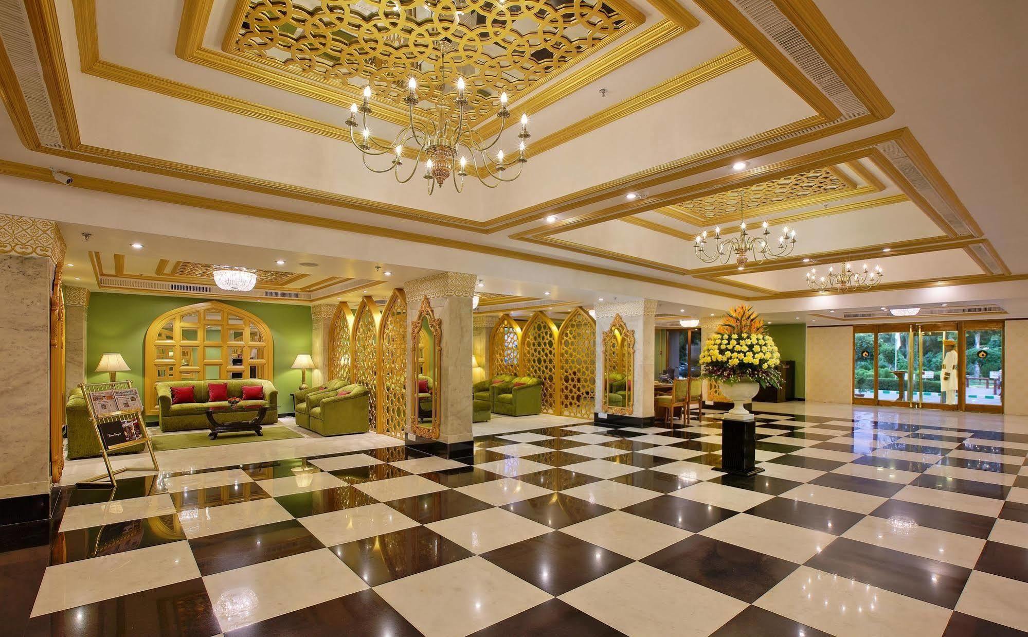 Hotel Clarks Shiraz Agra  Eksteriør bilde